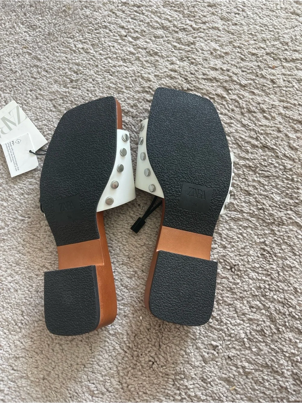 Zara White Buckle Sandal - Picture 2 of 6